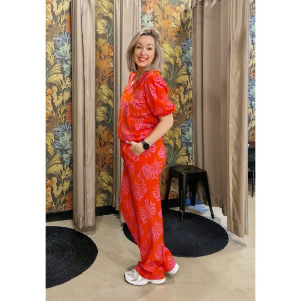 20250325_104730_f8k_big_image Geisha - Top Coral